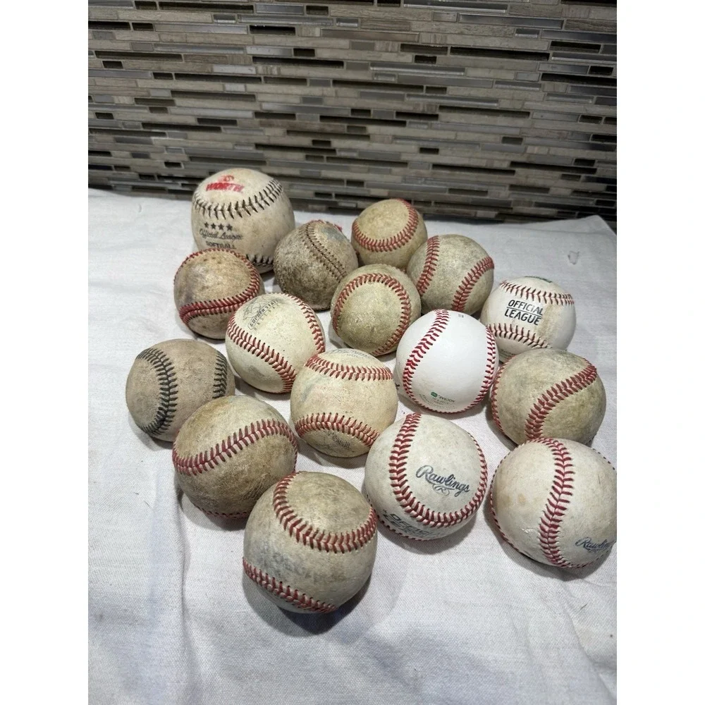 Lot Of 15 Baseballs & 1 Softball Diamond (4) Rawlings Worth Wilson Unbranded Vtg